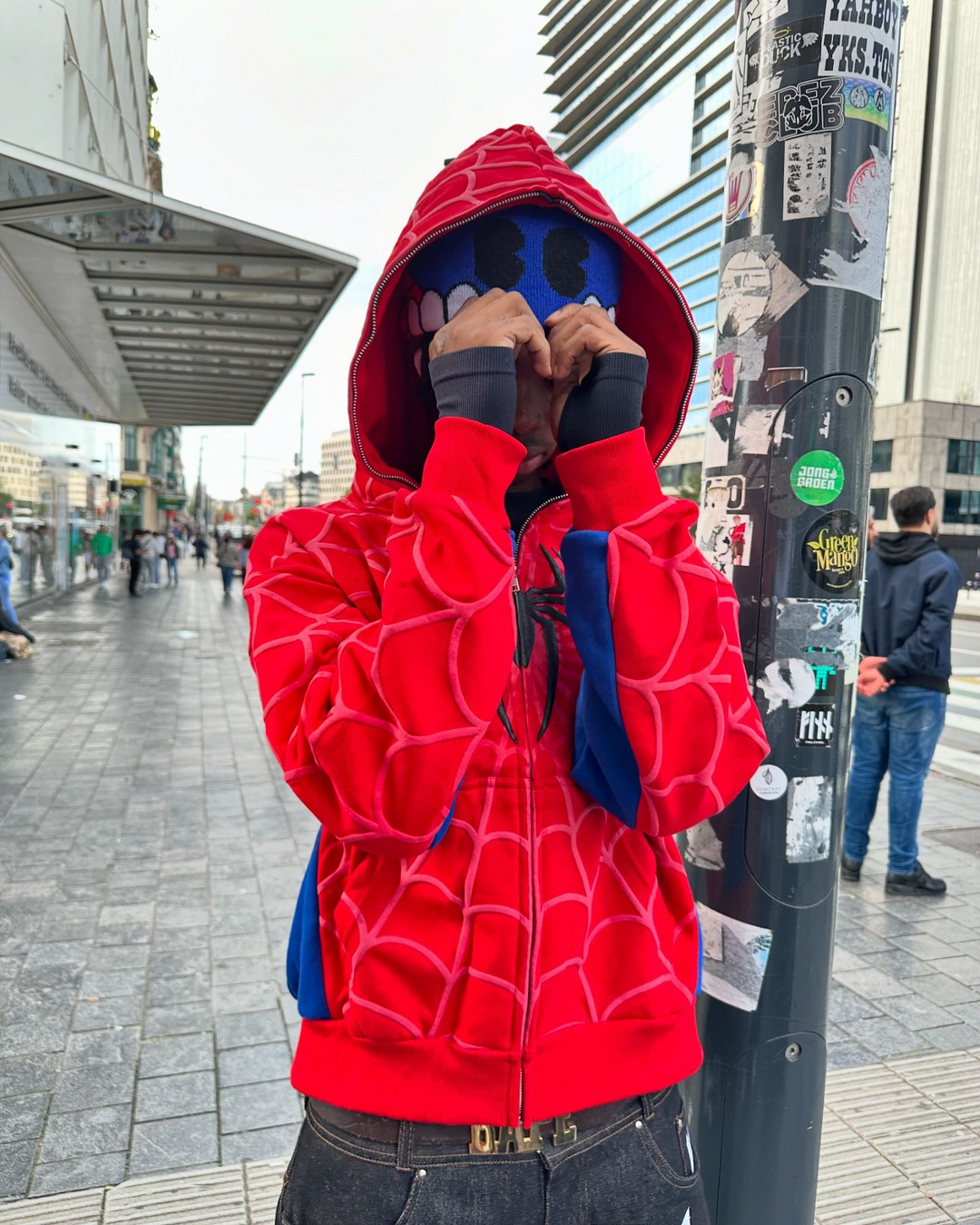 Contrast spider print zip-up hoodie